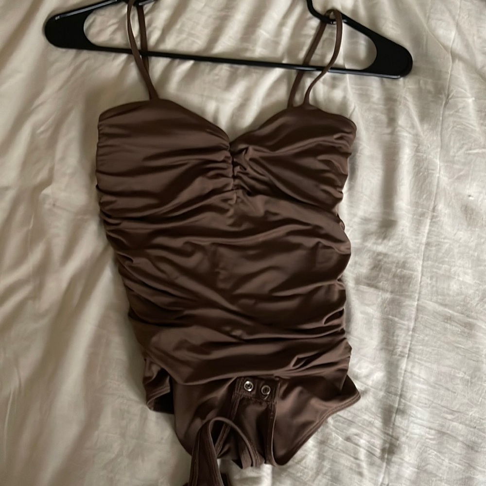 Express body contour bodysuit